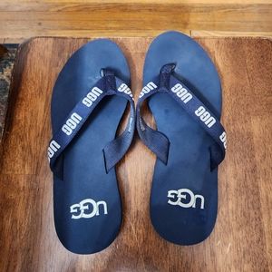 UGG flip flop